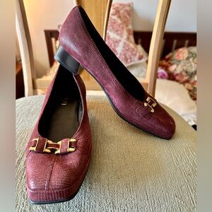 Amalfi by Rangoni size 7.5 burgundy leather flats